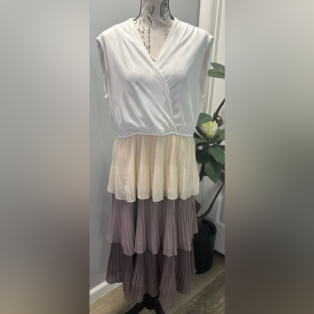 π΄β¨Tiered Colorblock Ruffle Dress β Size XL π΄β¨ - Picture 8 of 16